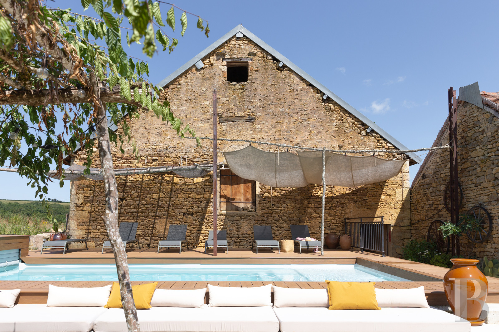 A 15th-century family chateau in the Auxois region of the Côte-d'Or - photo  n°28